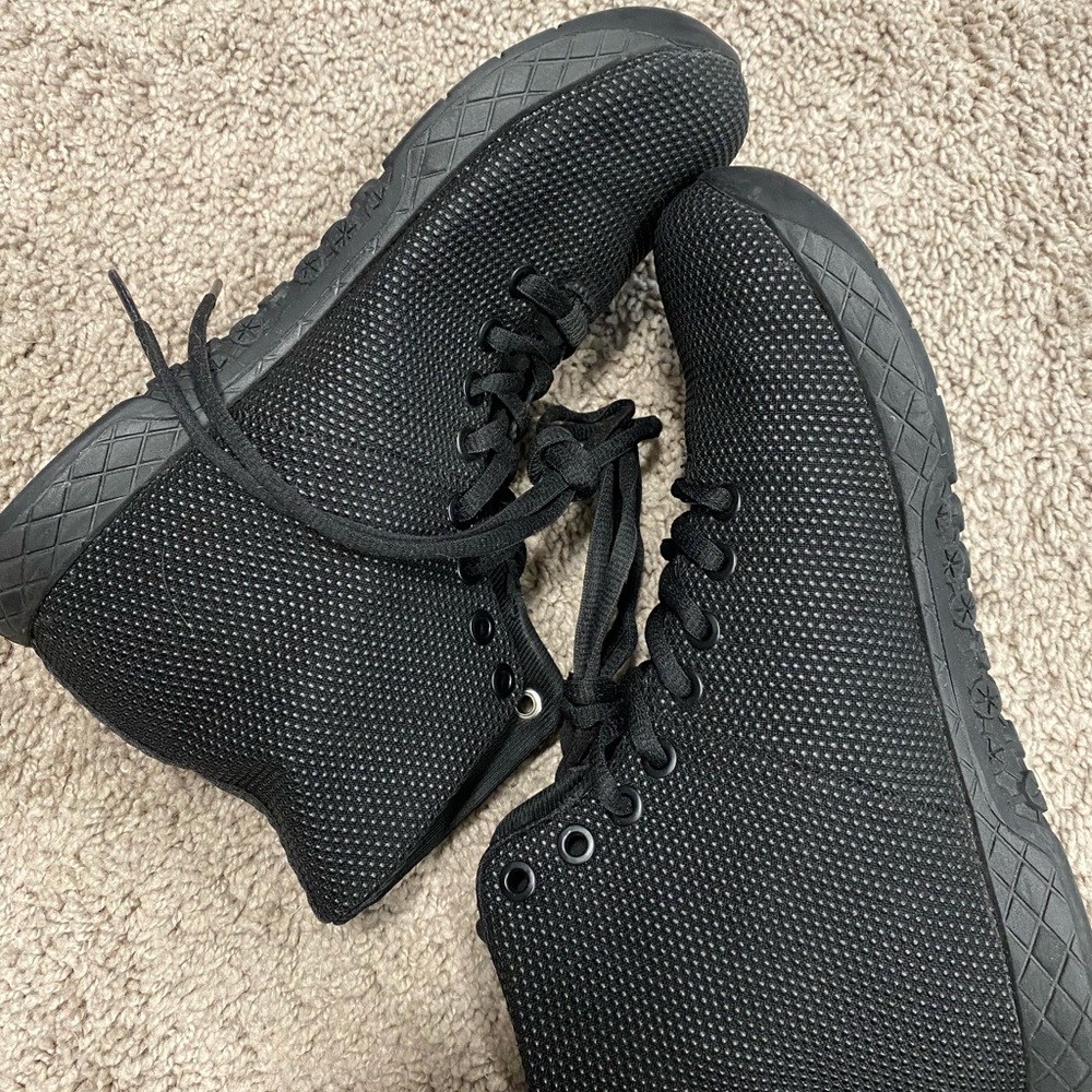 High top NO BULL Trainers all black womans 8